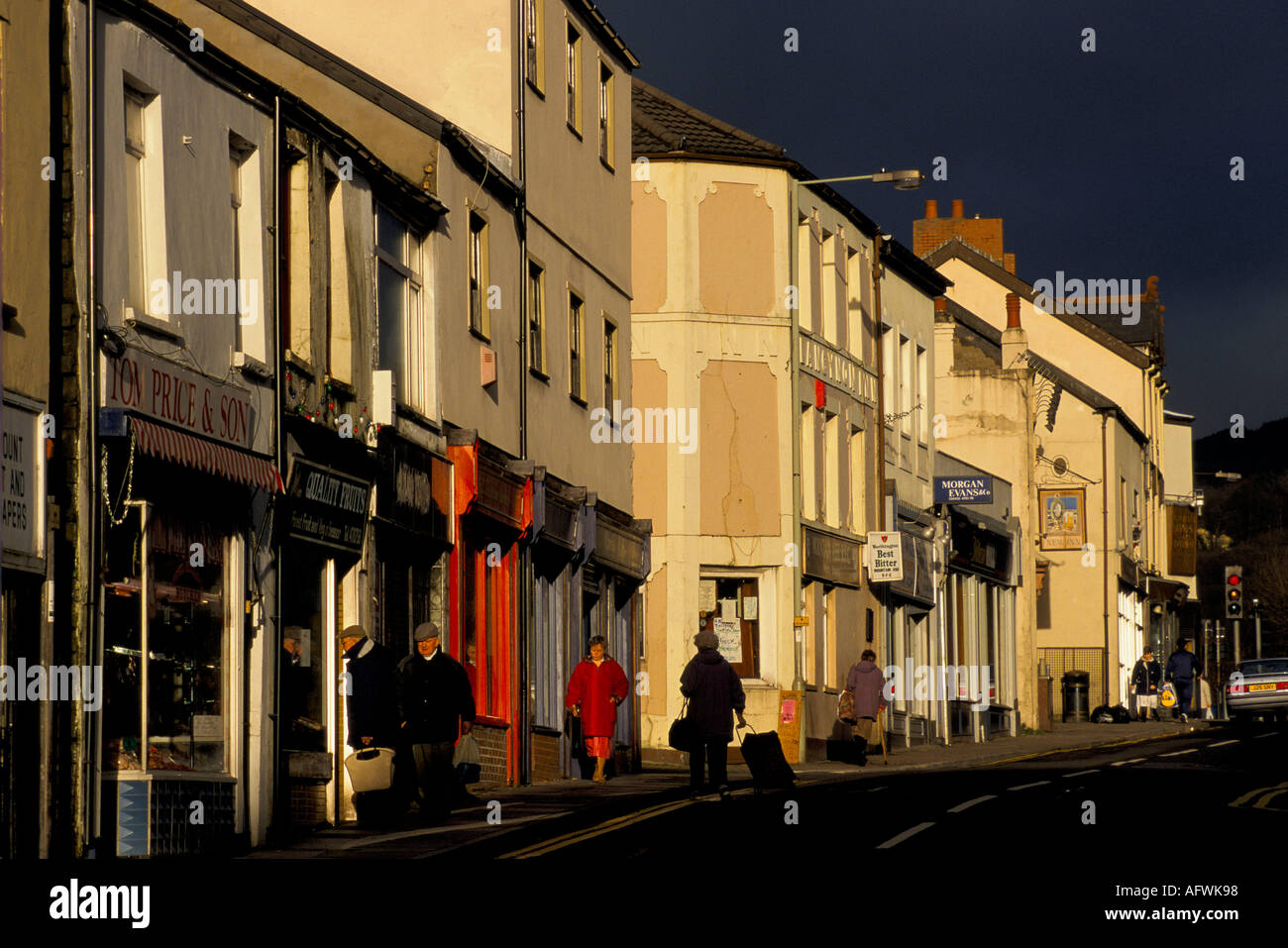 Welsh town Mountain Ash south Wales, people shopping in the high street 1990s 1998 UK  HOMER SYKES Stock Photo