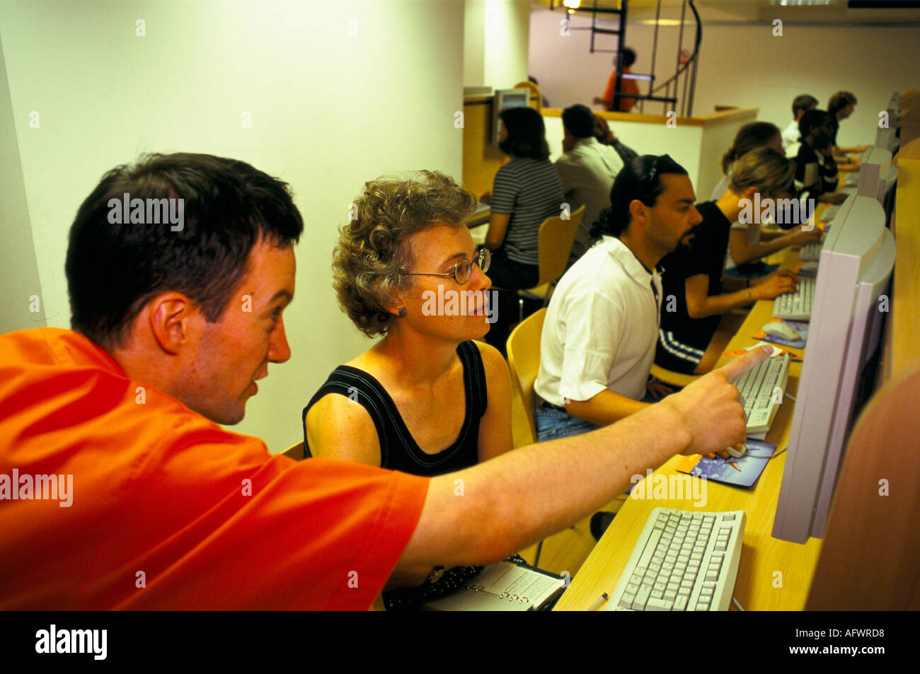 Computer 90s using hi-res stock photography and images - Alamy