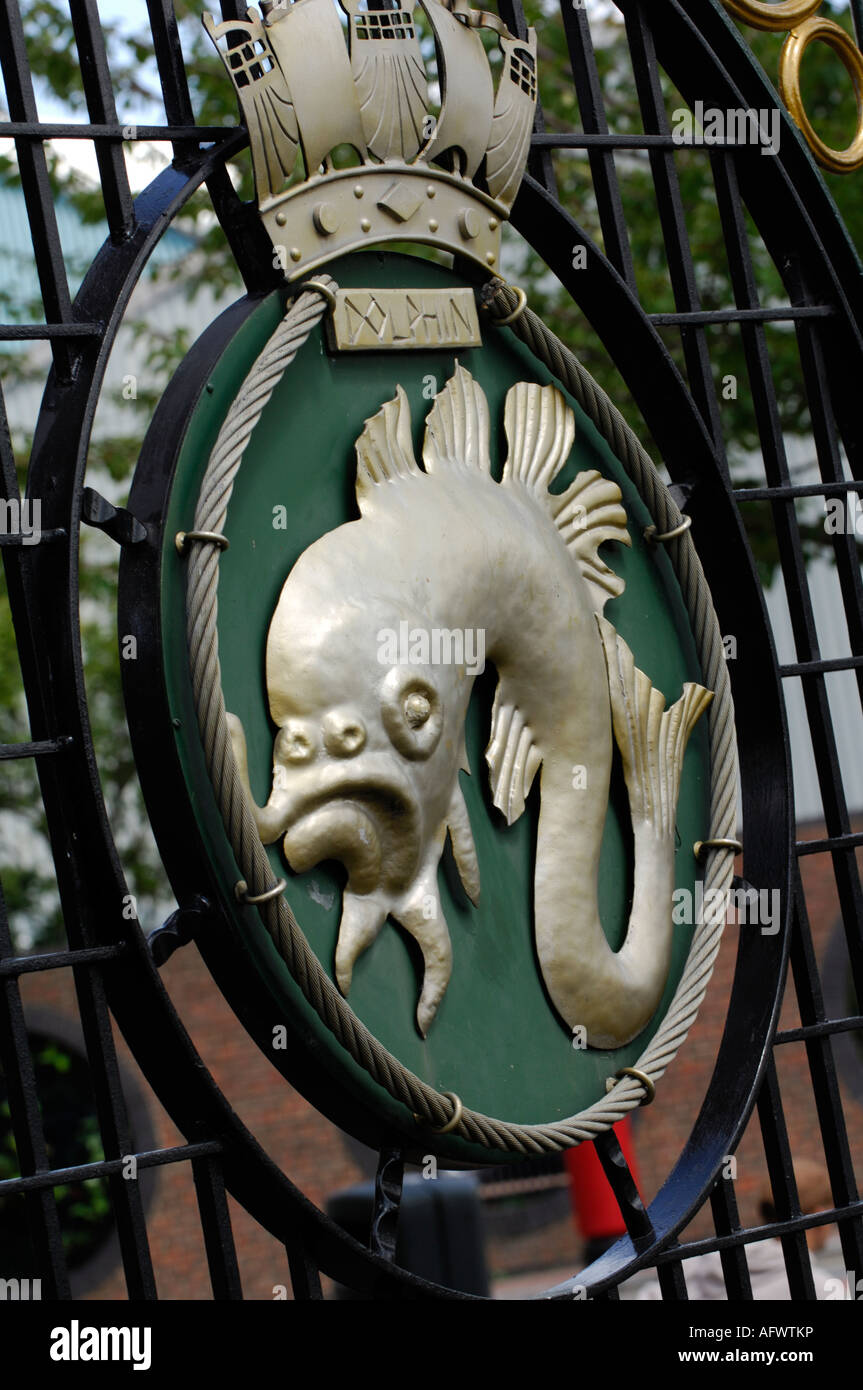 emblem ships badge crest coat of arms on wrought iron gates at entrance