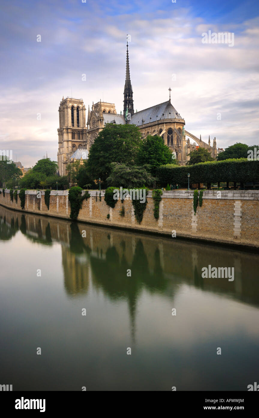 NOTRE-DAME DE PARIS - FROLLO, EMERALD AND Sachette Louis Boulanger  (1806-1867). Notre-Dame de Paris - Frollo, Esmeralda et La Sachette.  Dessin. Paris, Maison de Victor Hugo Stock Photo - Alamy