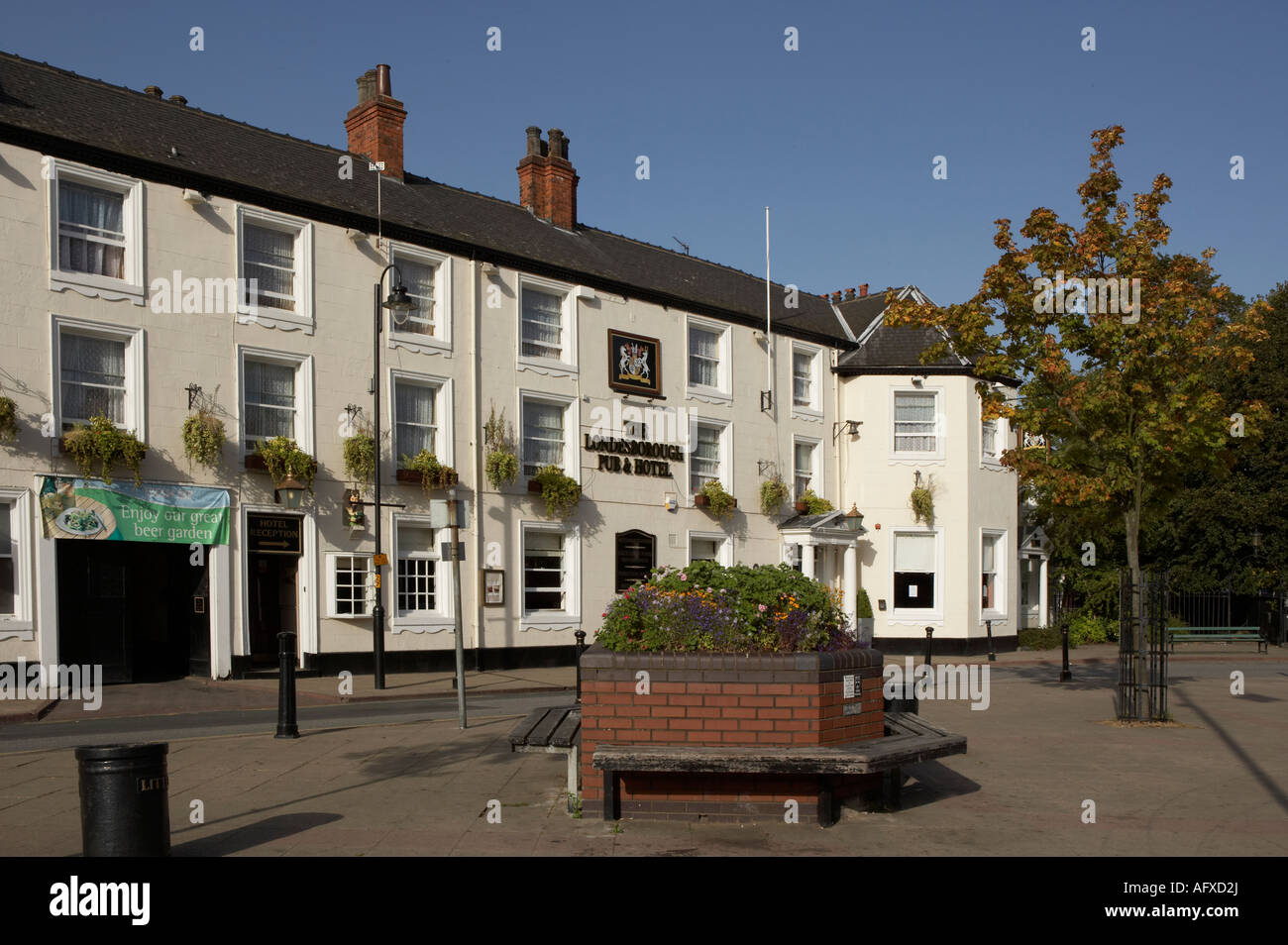 LONDESBOROUGH PUBLIC HOUSE AND SELBY ABBEY YORKSHIRE ENGLAND Stock Photo Alamy