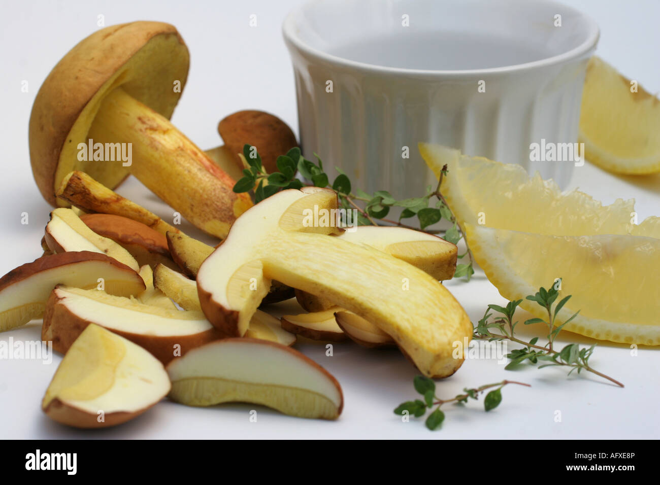 cooking wild mushrooms Stock Photo - Alamy