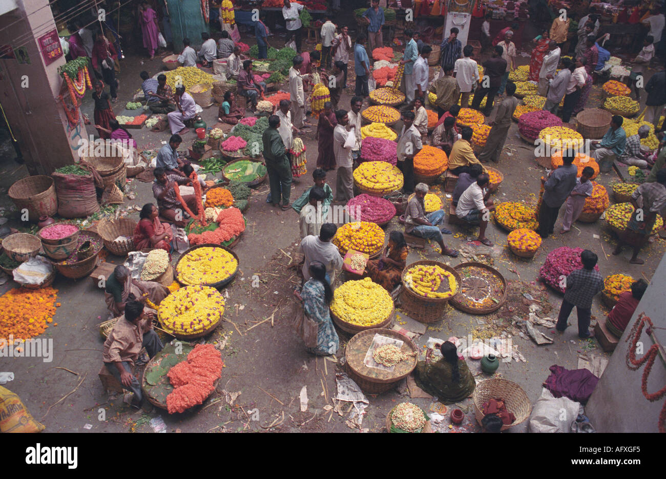 Flower market in Bangalore Stock Photo Alamy