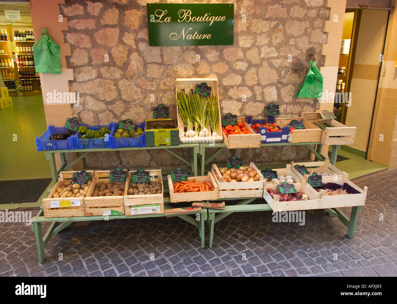 Market stall, epicerie grocery shop, in the old quarter of the town of Vence, Côte d'Azur, France Europe Stock Photo