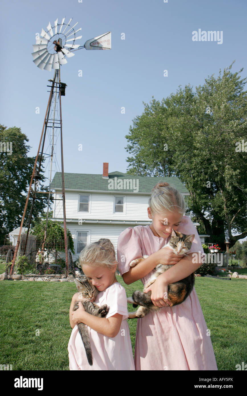 Indiana shipshewana amish farm tour hires stock photography and images Alamy
