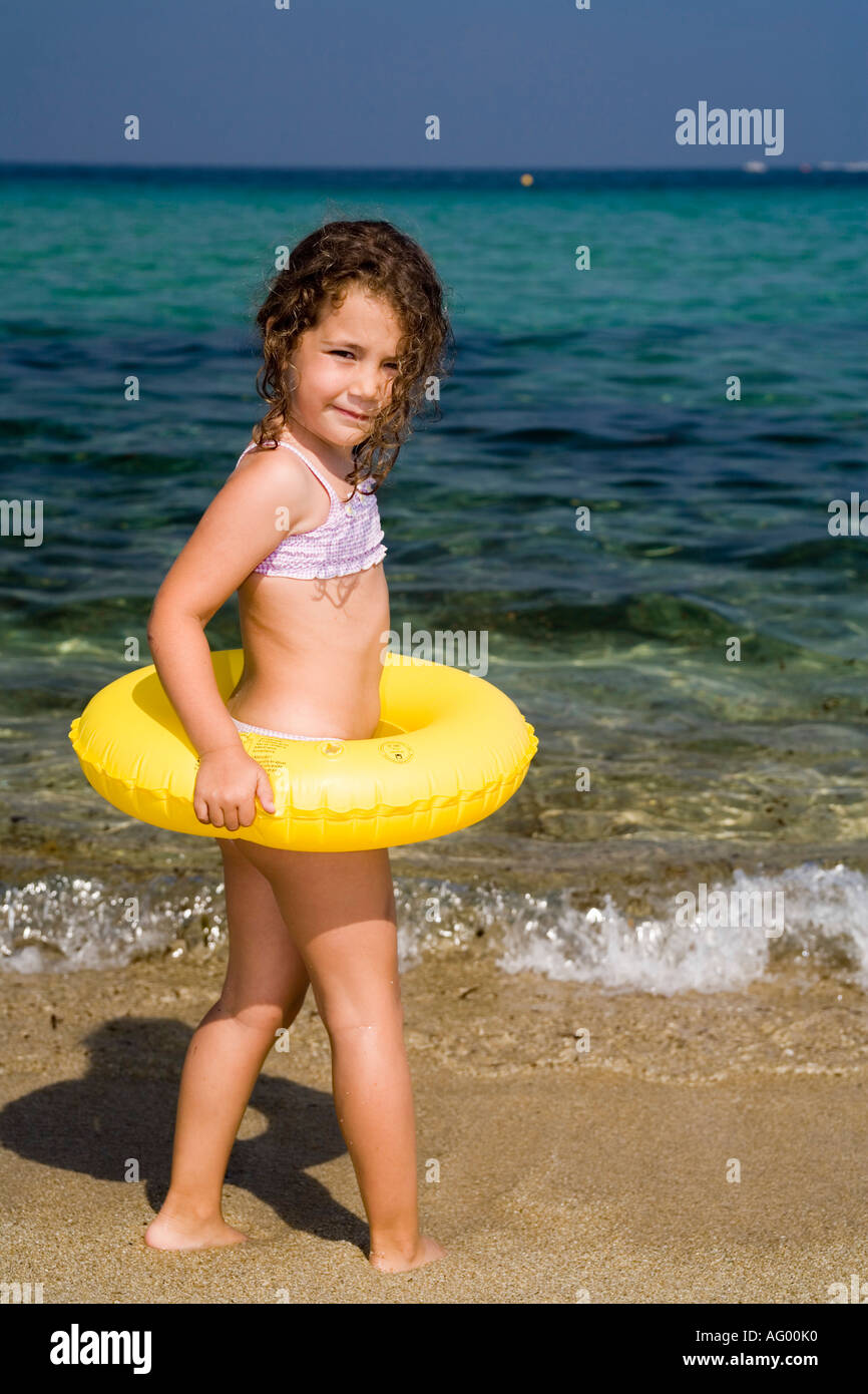Plage de Pampelonne, Ramatuelle St Tropez, France: child having fun in the  water Stock Photo - Alamy