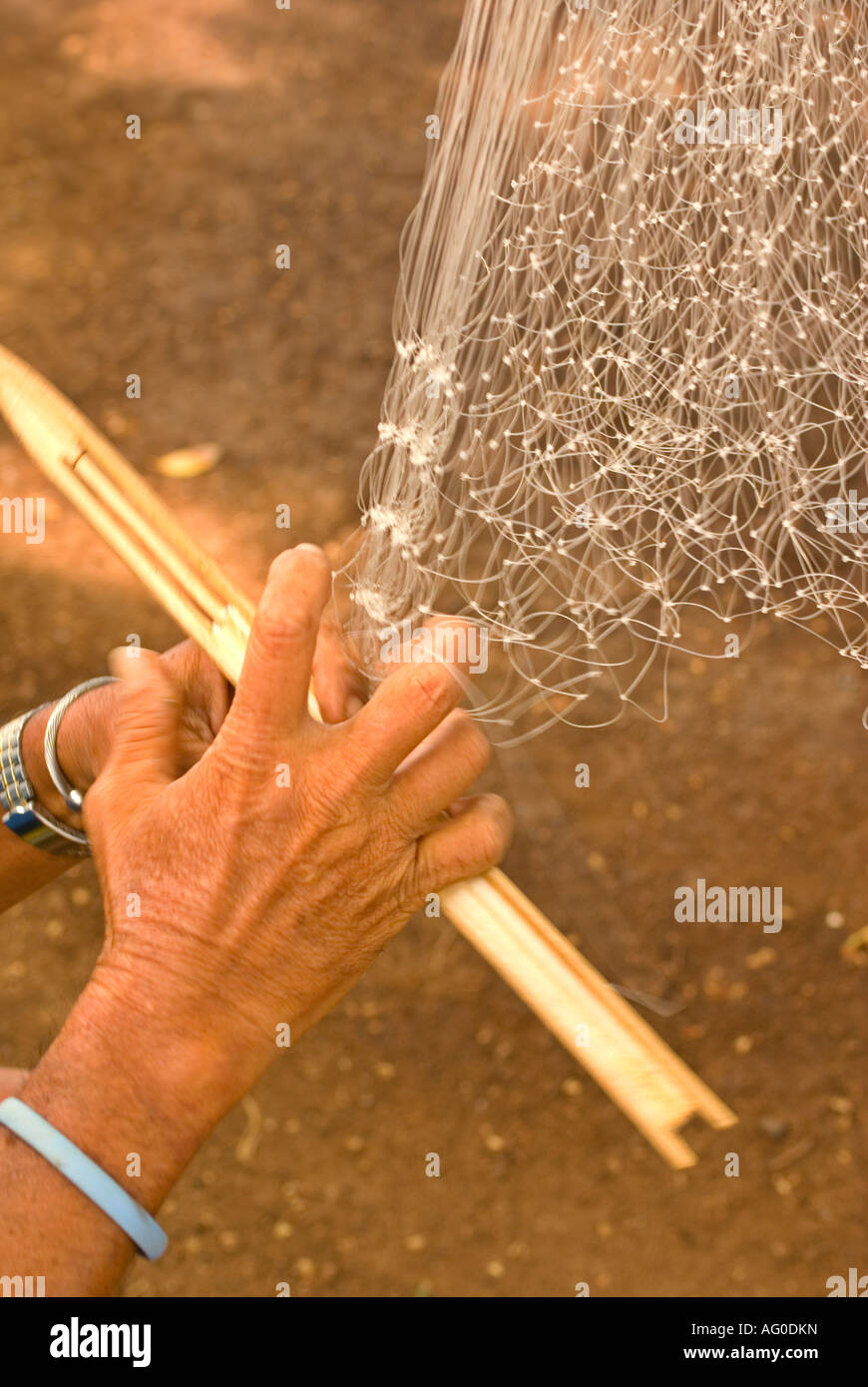 Chain of mesh Hawaii net fishing fish weaving Stock Photo Alamy
