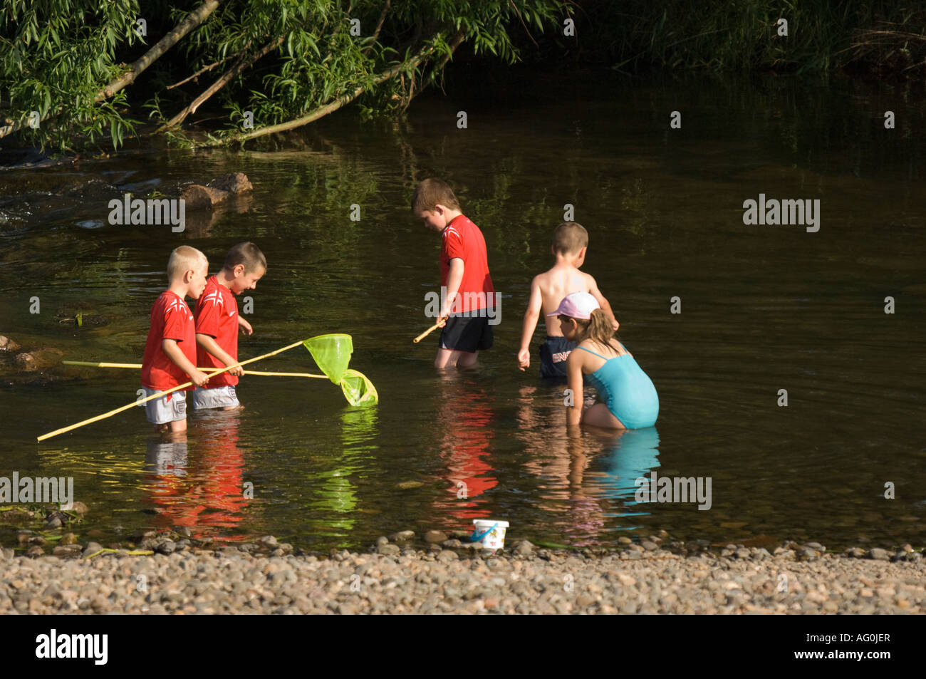 Children fishing uk river hi-res stock photography and images - Alamy