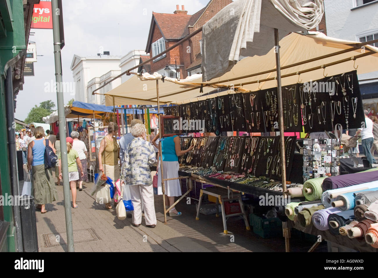 Market Day in St Albans Hertfordshire, Hertfordshire Herts England GB