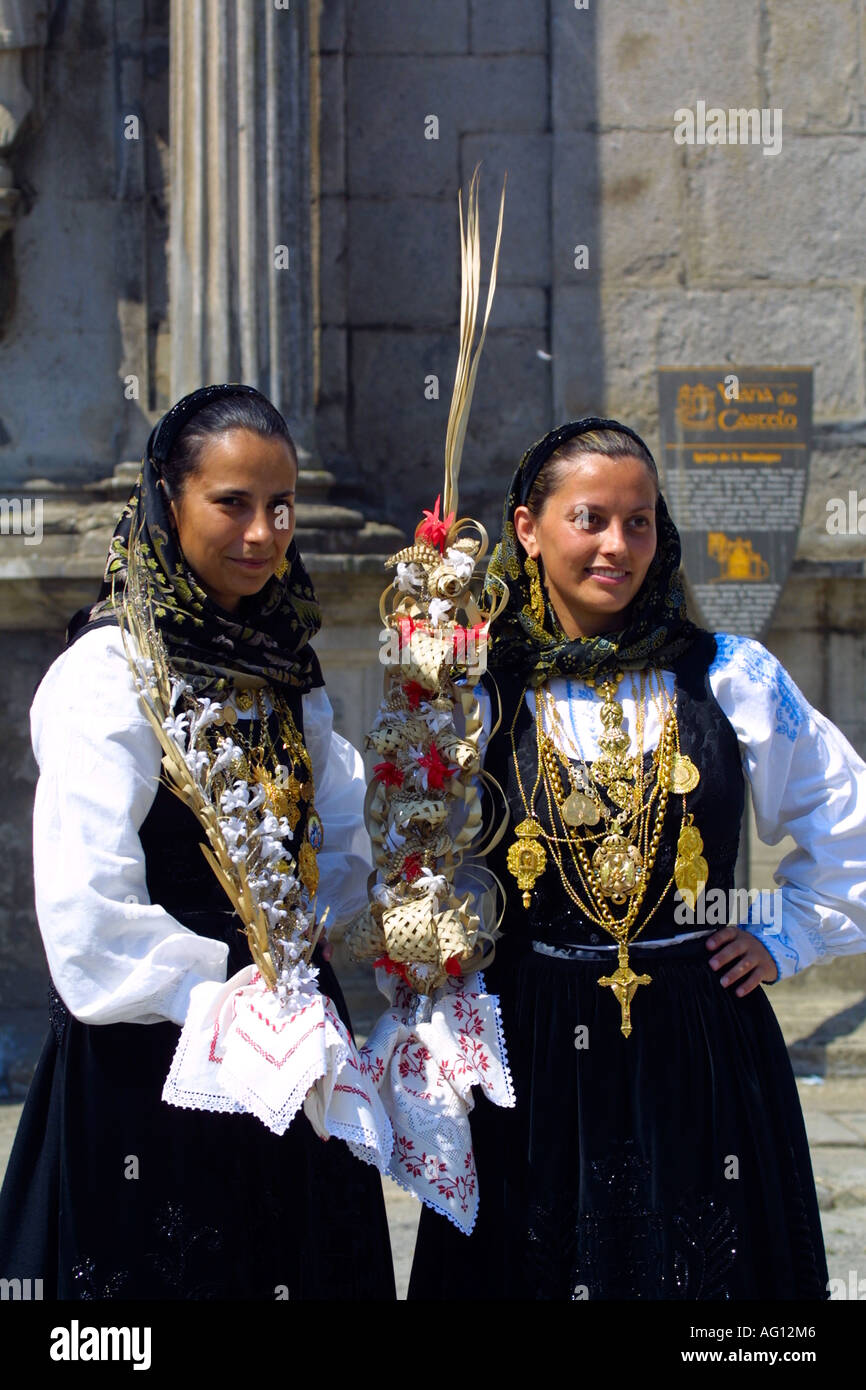 Girls with traditional dress, Minho, Portugal Stock Photo
