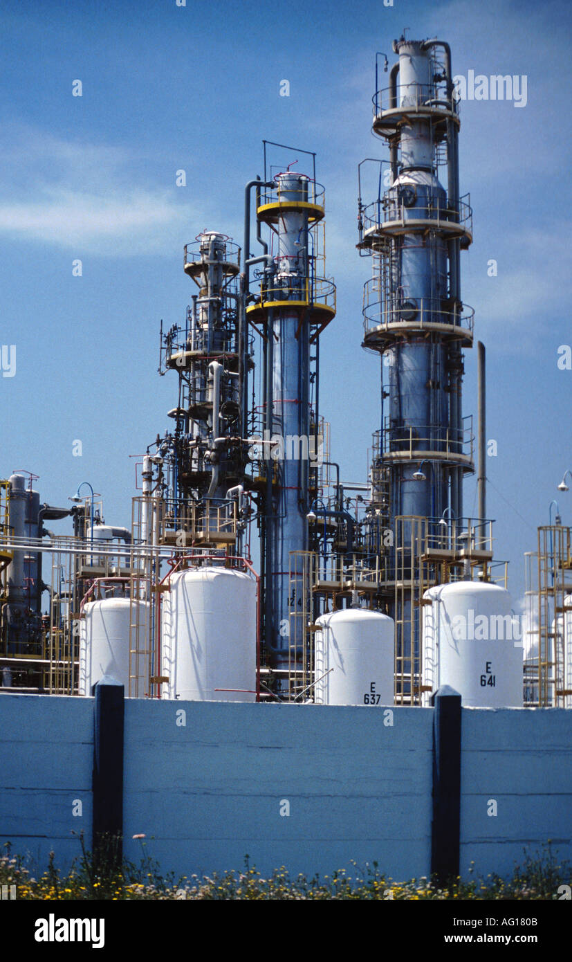 Italy Sicilia Sicily industrial plant of the Eni Chem Stock Photo - Alamy