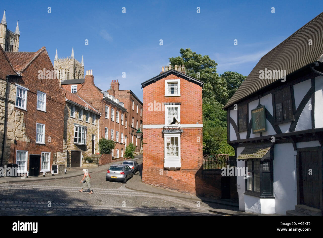 STEEP HILL LINCOLN IN JULY VIEWED FROM THE SIDE AT MICHAELGATE Stock Photo