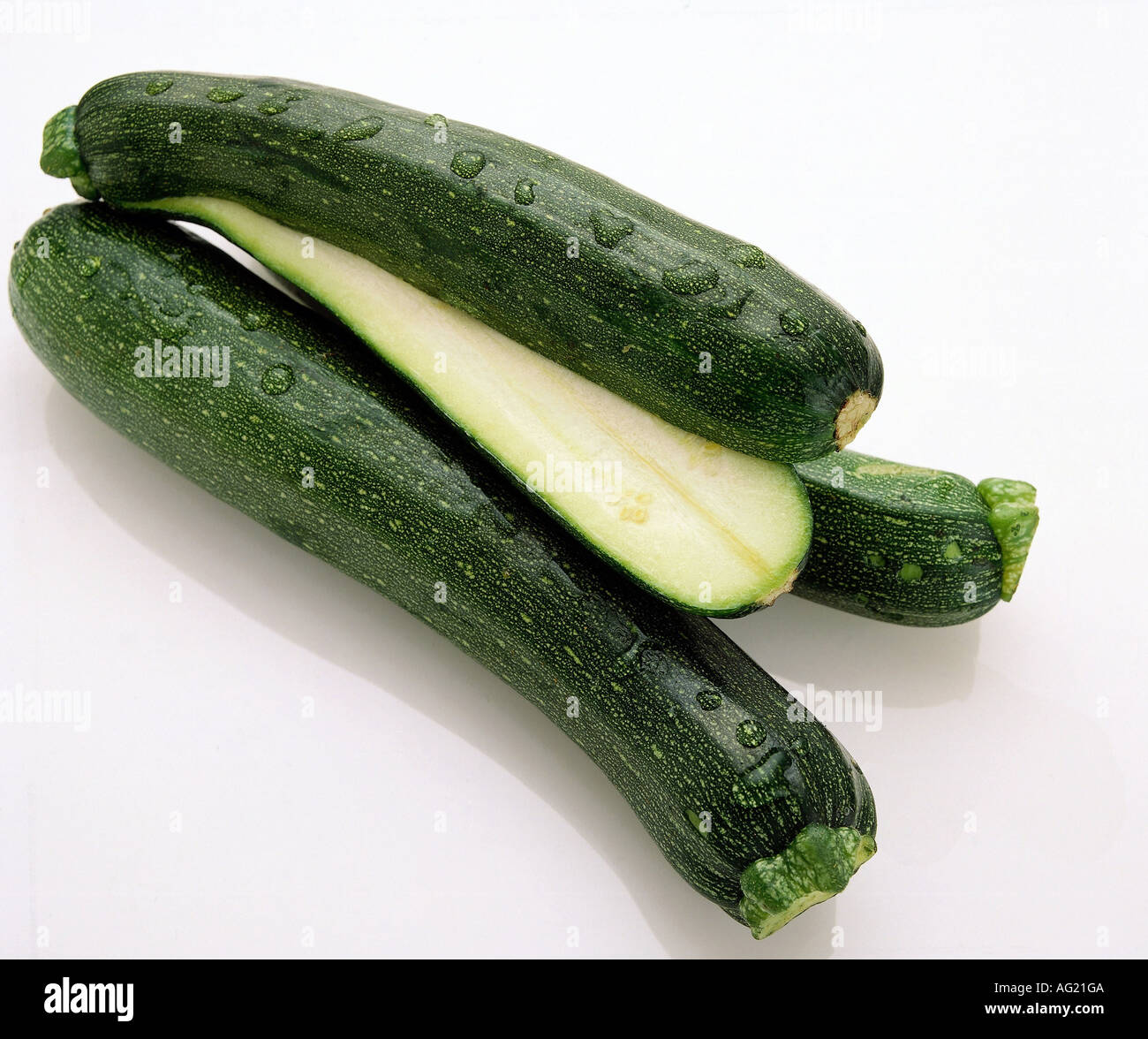"botany, Cucurbita, "Zucchini" (Cucurbita pepo), fruits, sliced