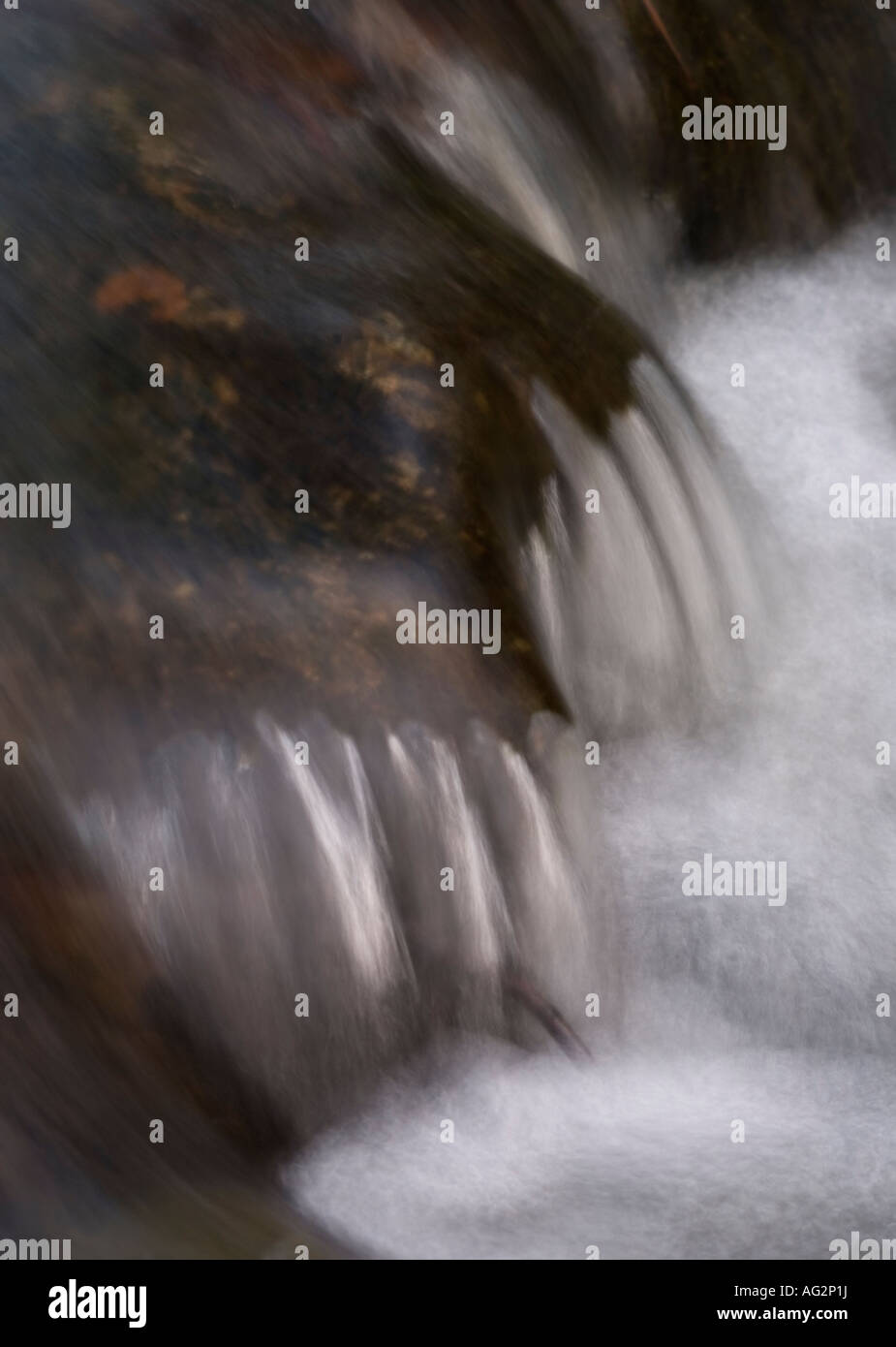 Cascade water over rocks hi-res stock photography and images - Alamy