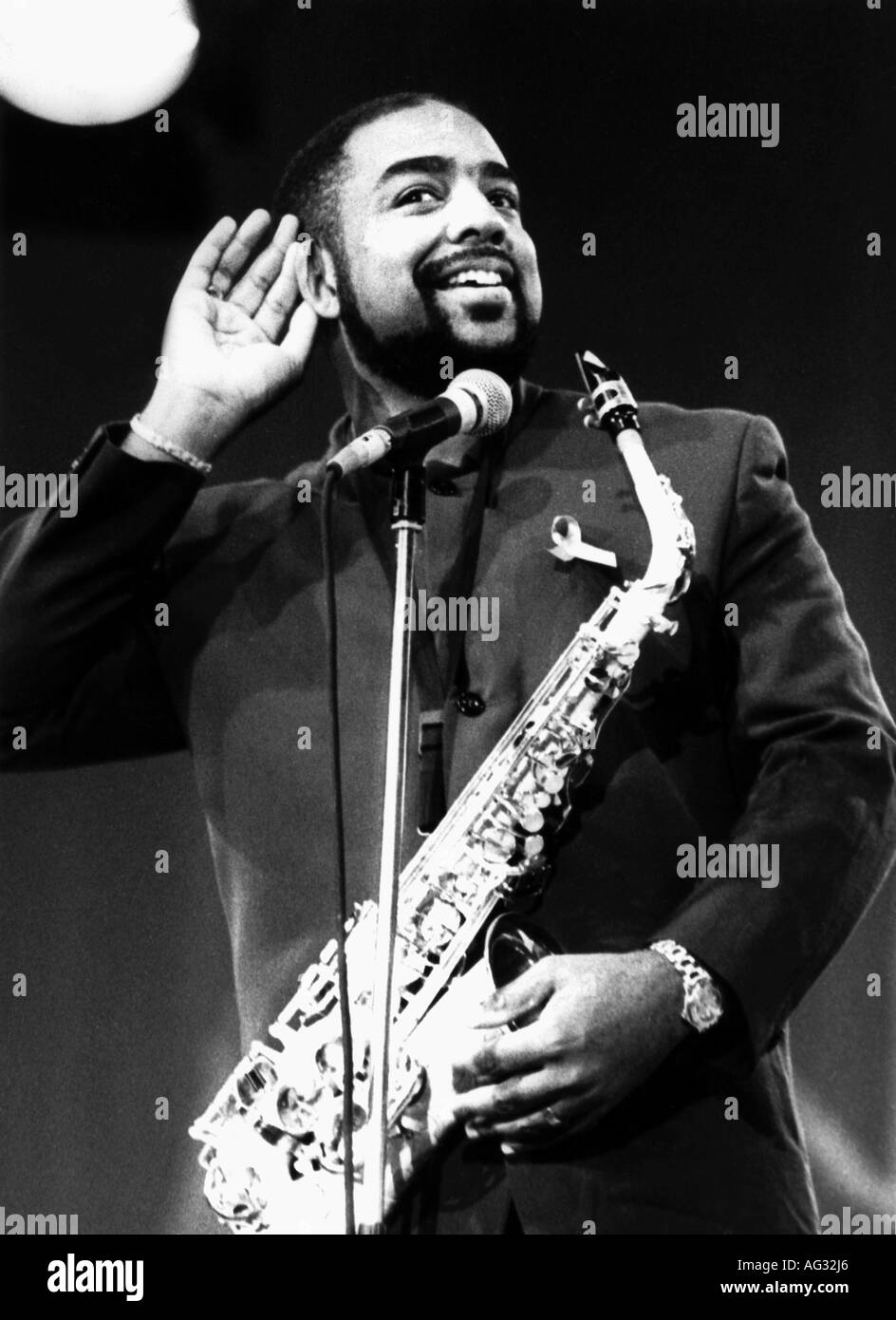 Albright, Gerald, * 1957, American musician (Jazz), with saxophone, half length, live performance, Montreux Jazz Festival, July 1993, microphone, Stock Photo