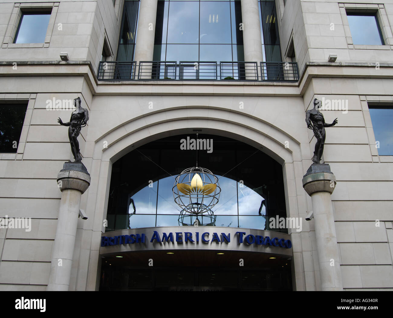 General view of British American Tobacco HQ In London Stock Photo