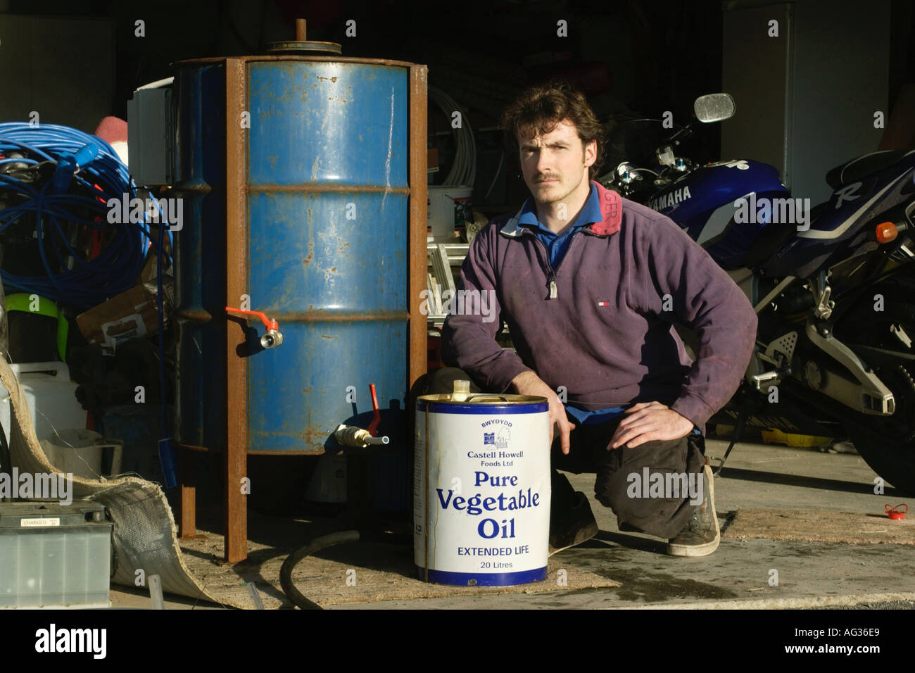 Used cooking oil hires stock photography and images Alamy