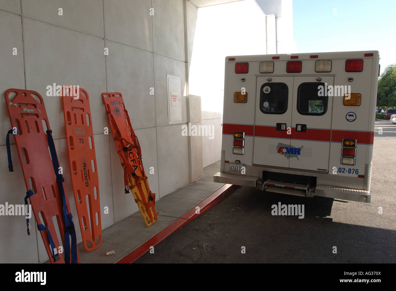 Spinal brace backboards hires stock photography and images Alamy