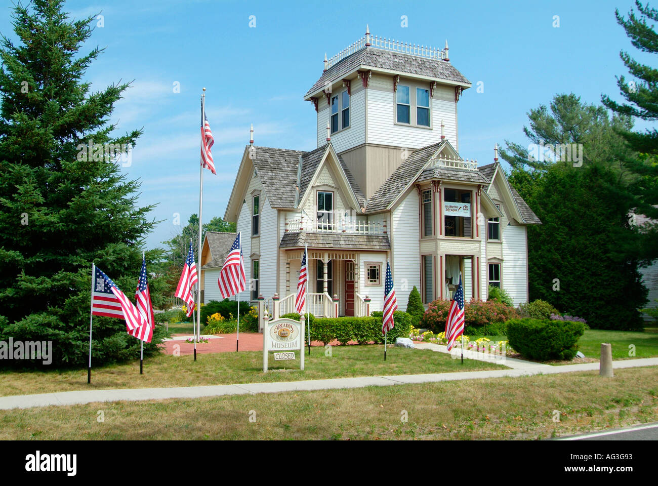 Victorian style homes and Museum at Arcadia Michigan MI Stock Photo