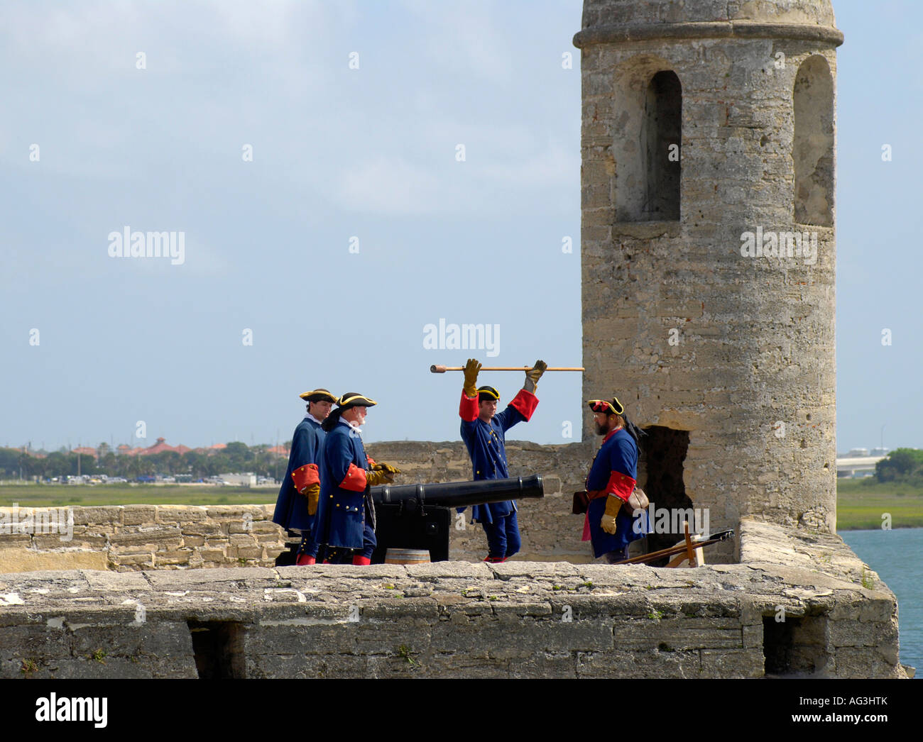 reenactors prepare to fire cannon, Castillo de San Marcos Natl ...