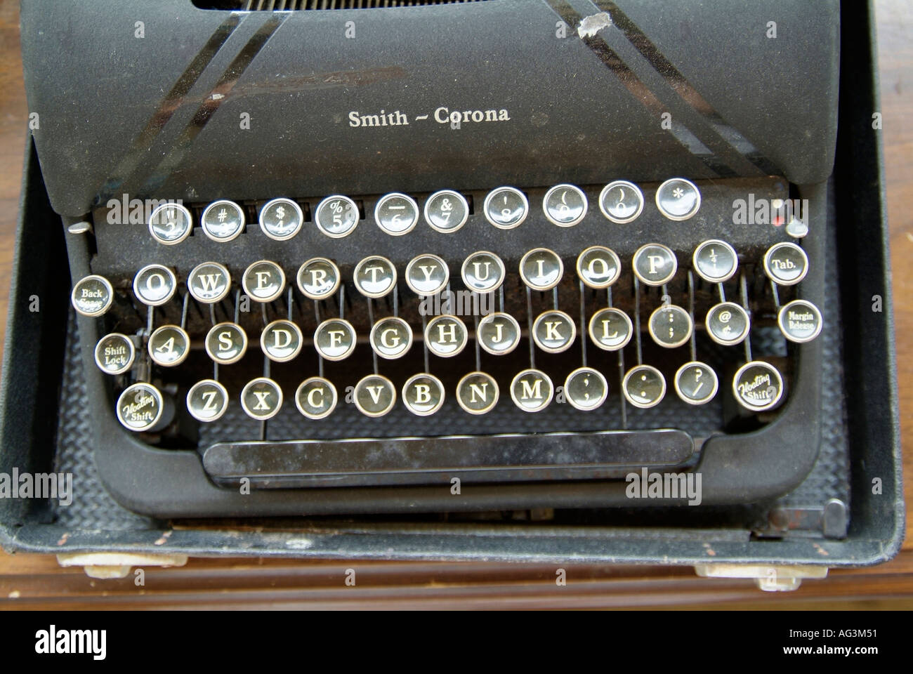 keyboard of an old Smith Corona typewriter Stock Photo - Alamy