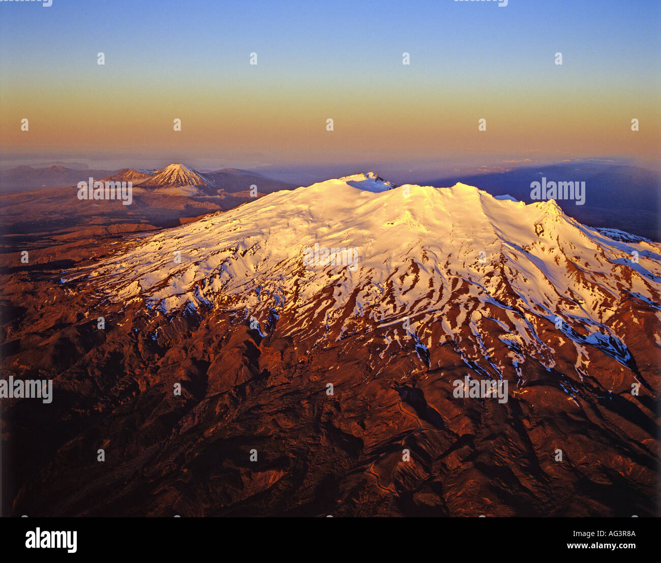 Mt mount ruapehu mountain aerial hires stock photography and images