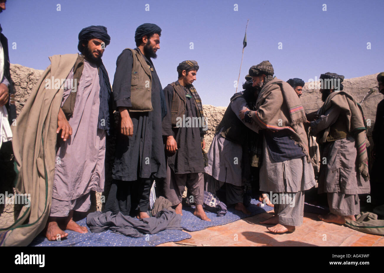 afghanistan-kandahar-mujahedin-during-the-last-year-of-the-war-with-the