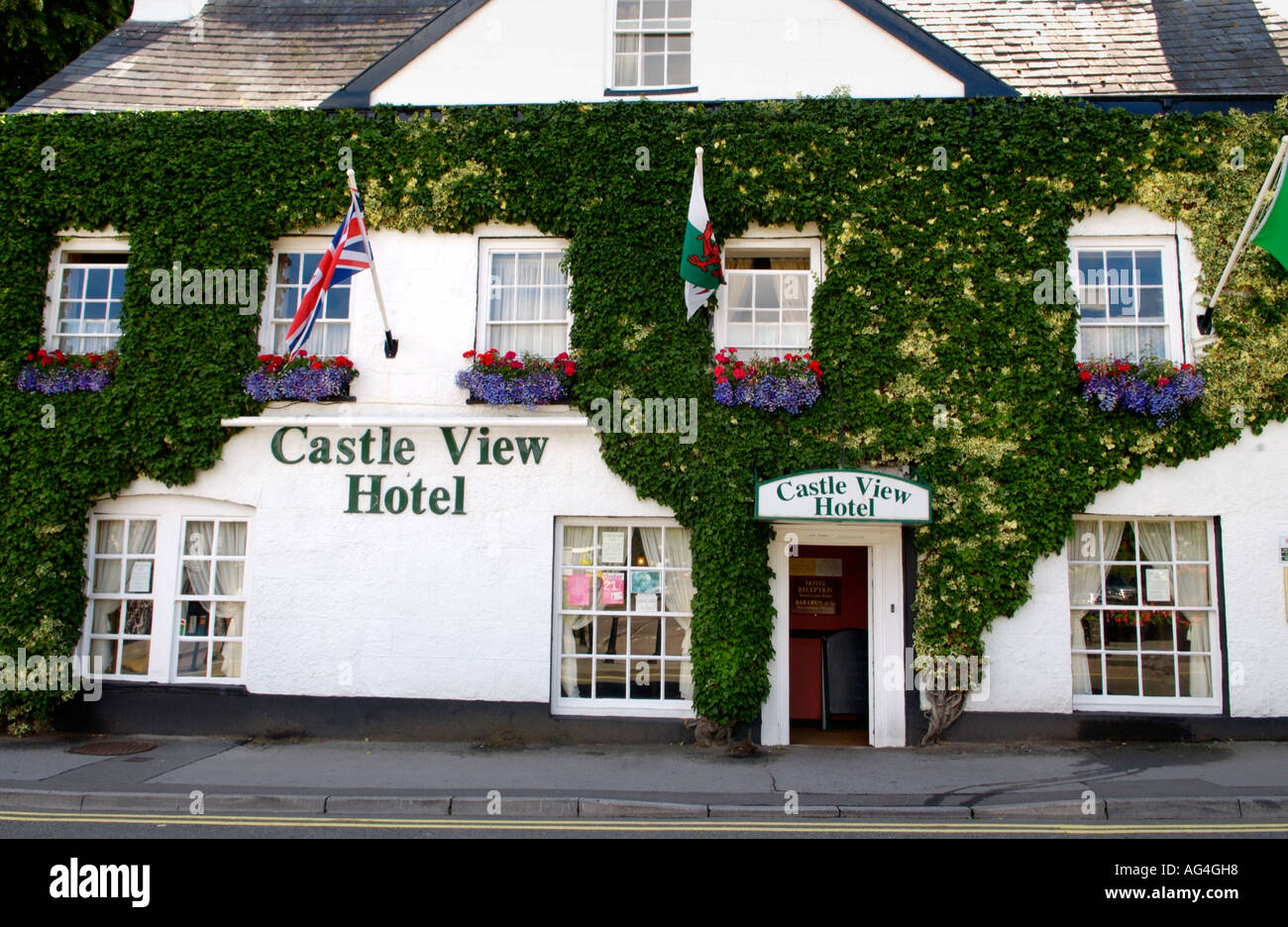 Castle view hotel chepstow hires stock photography and images Alamy