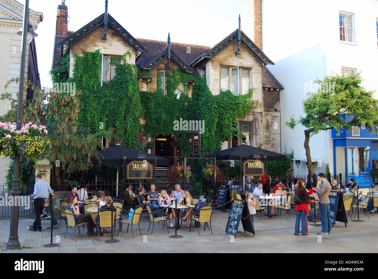 Tailors Pub, Cambray Place, Cheltenham, Gloucestershire, England