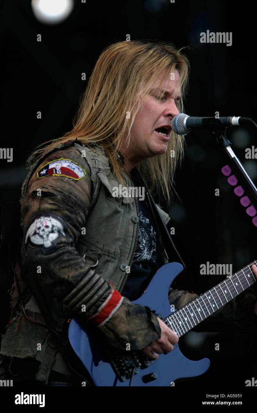 Glen drover, lead guitar, Megadeth Thrash metal band from the US
