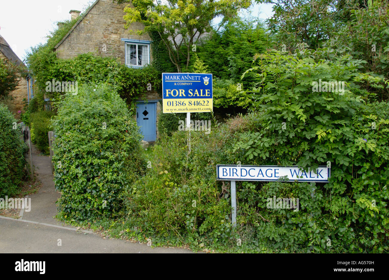 Detached cottage for sale in Cotswold village of Chipping Campden