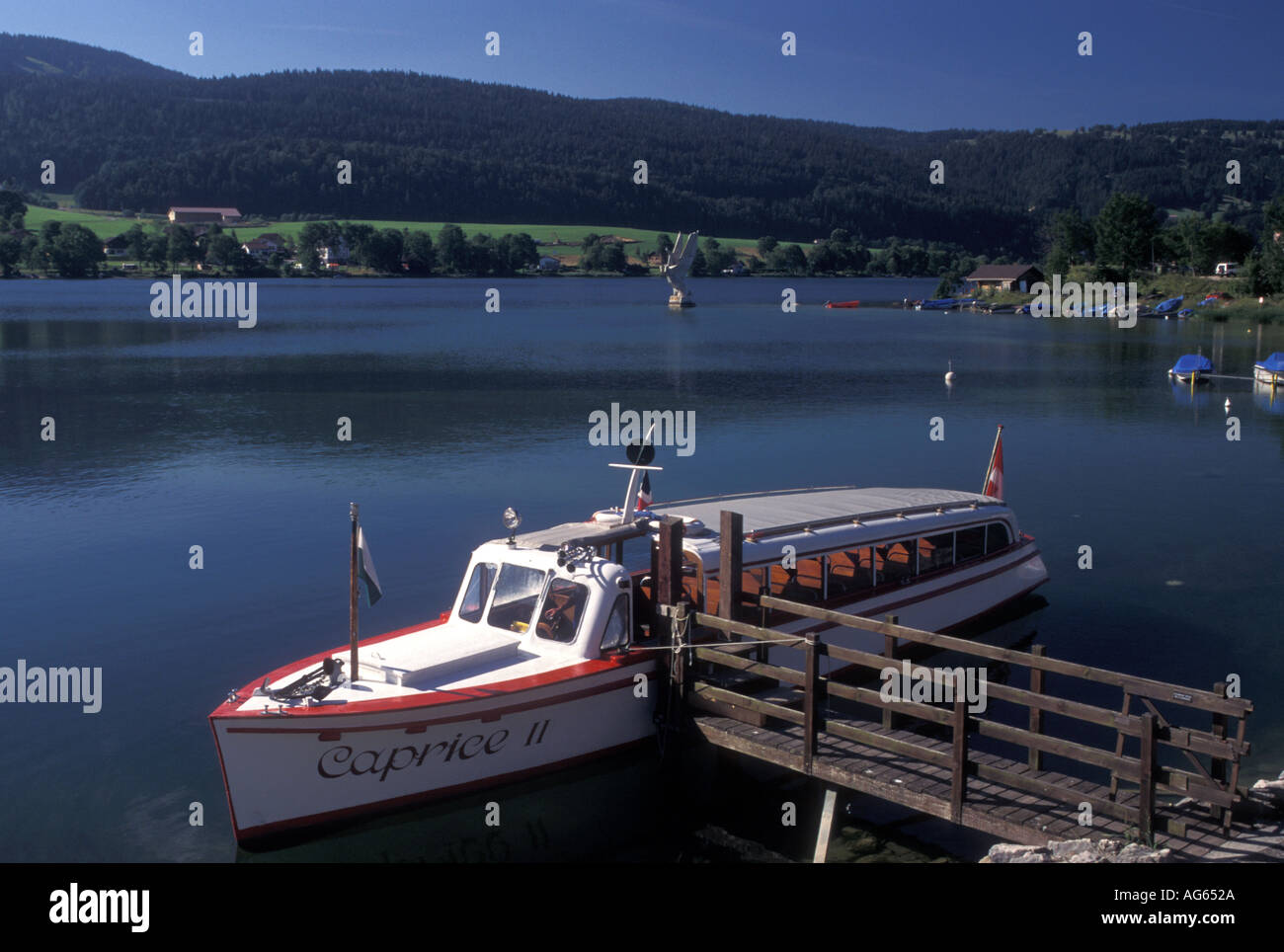 Switzerland, Vaud, Waadt, Vallée De Joux, Parc Jura Vaudois, Lac De Joux Village Stadt Dorf Town Le Pont Image384919816