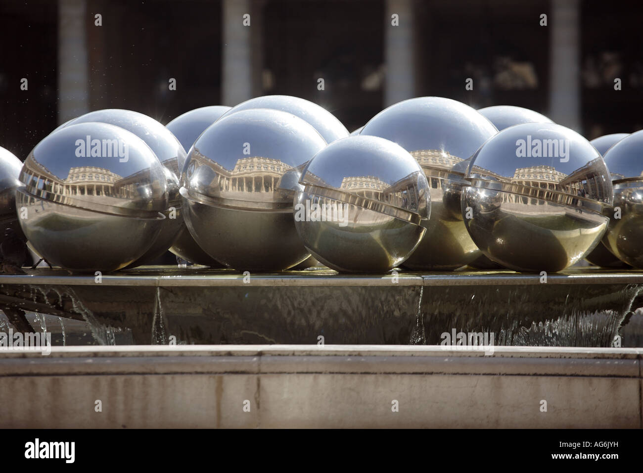 Pol Bury sculpture fountain, Jardin du Palais Royal, Paris, France Stock Photo Alamy