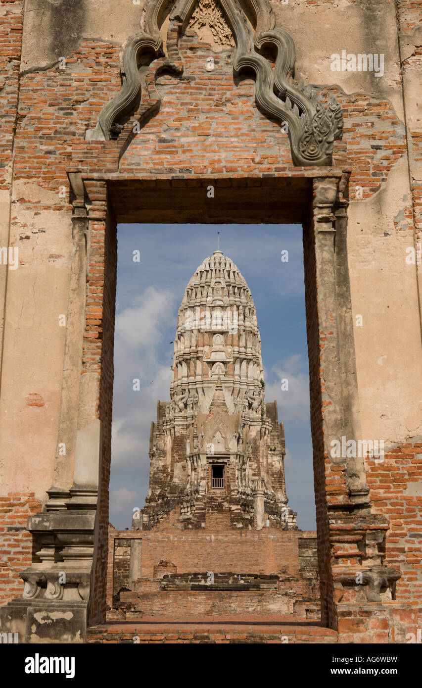 Ayutthaya historical park Stock Photo - Alamy