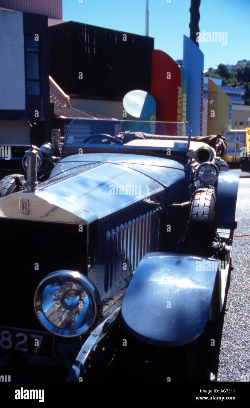 vintage cars during art deco weekend napier new zealand Stock Photo Alamy