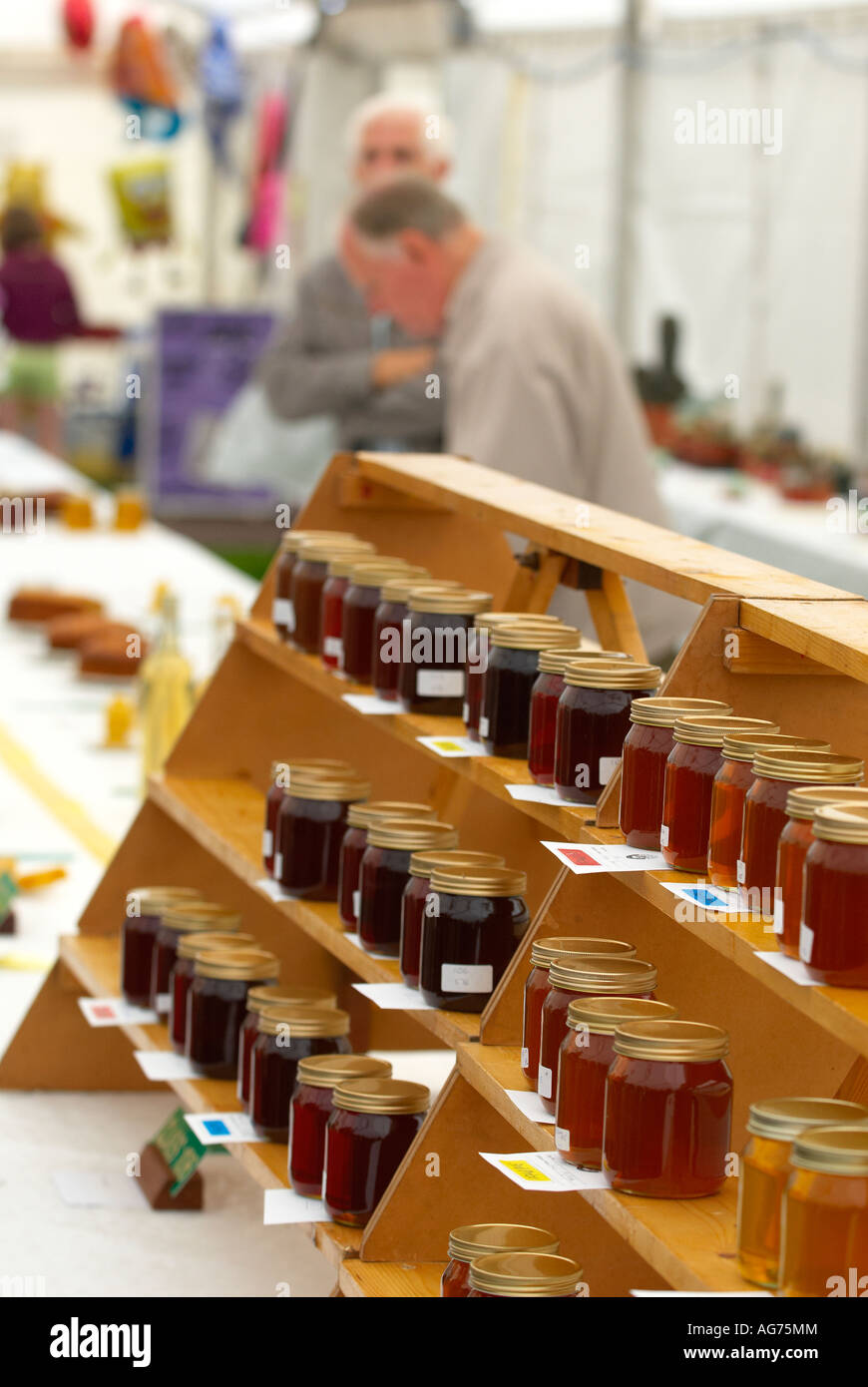 Jars honey on display honey hires stock photography and images Alamy