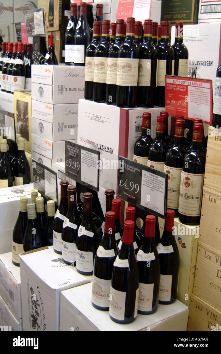 Wine on sale in a wine warehouse Stock Photo Alamy