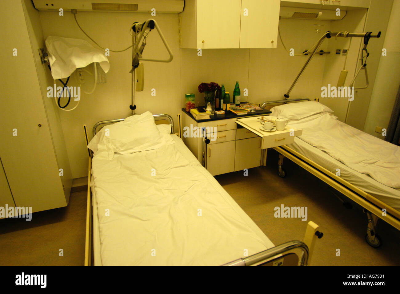 hospital room, hospital bed Stock Photo Alamy