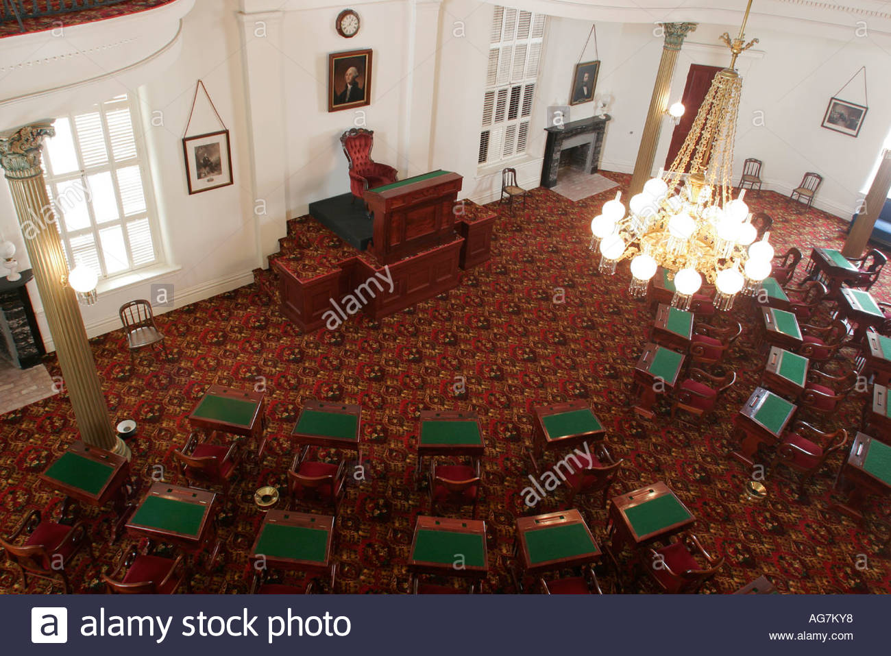 Spittoon Stock Photos & Spittoon Stock Images - Alamy