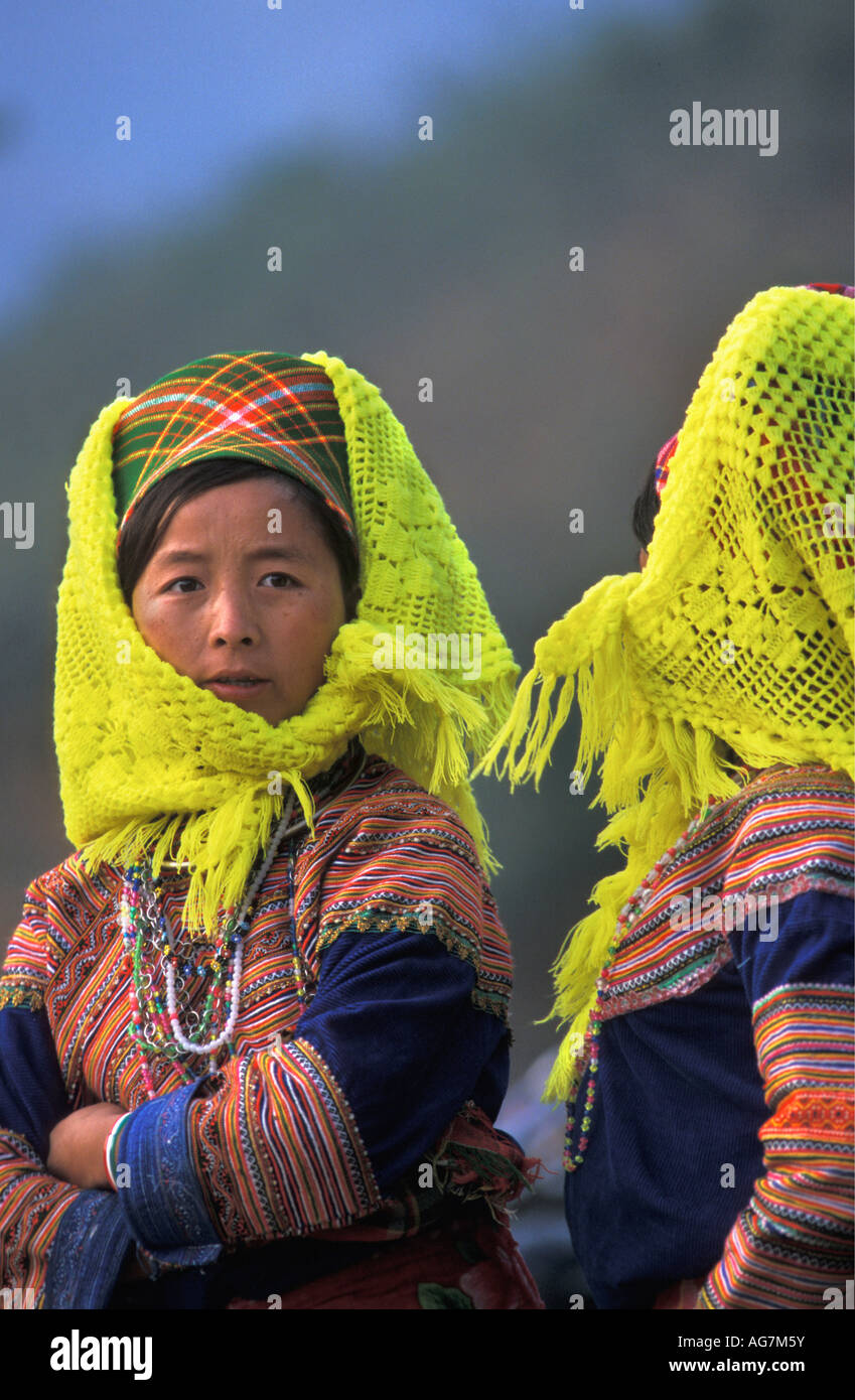 Hmong people in vietnam hi-res stock photography and images - Alamy
