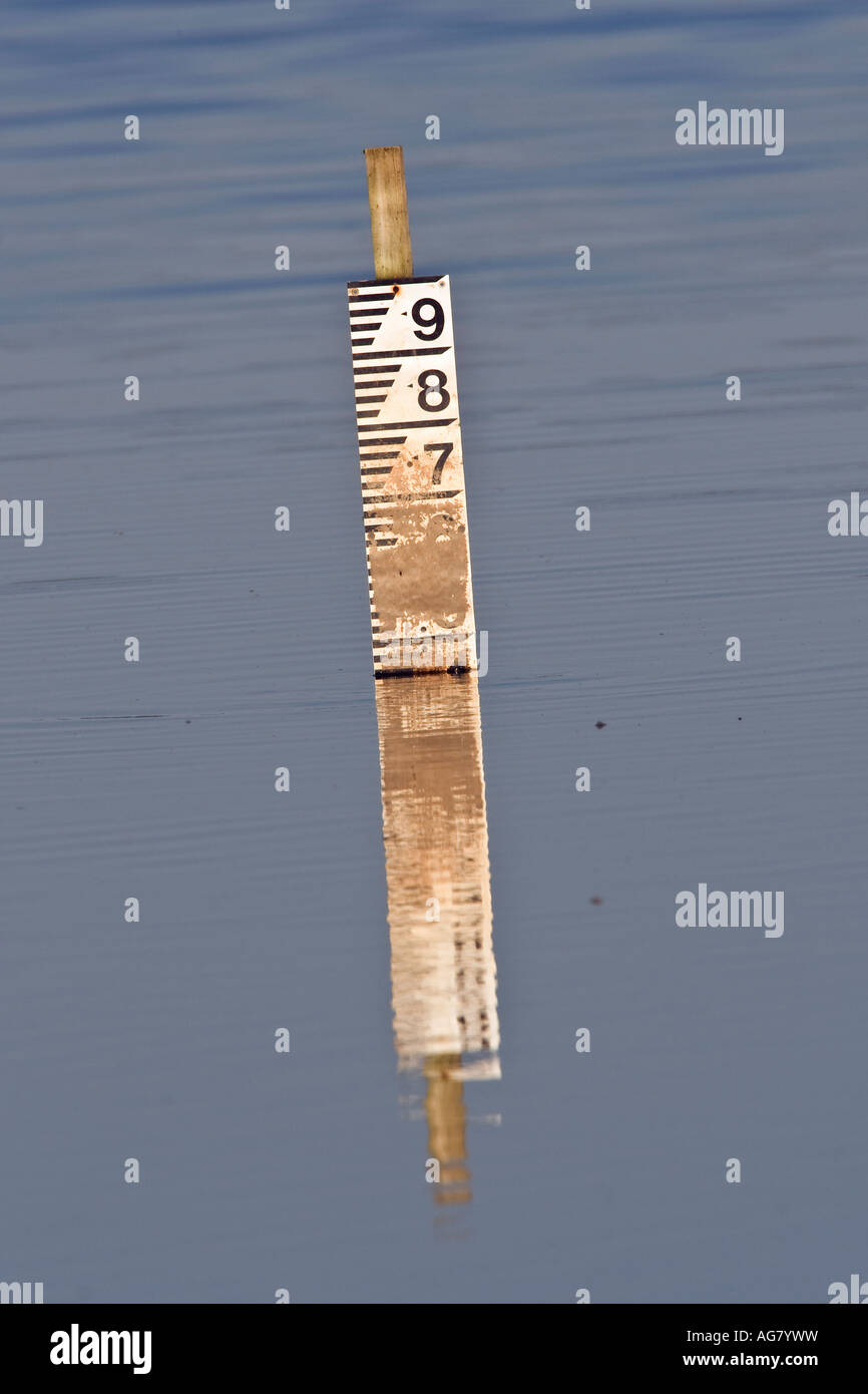Water depth gauge in lagoon hi-res stock photography and images - Alamy