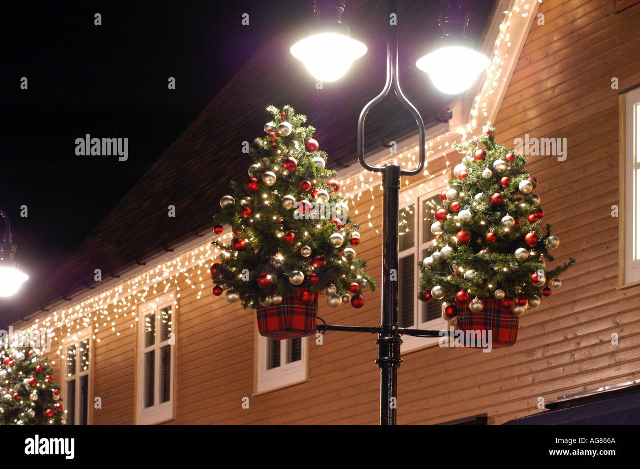 Christmas decorations at Bicester Village Stock Photo Alamy