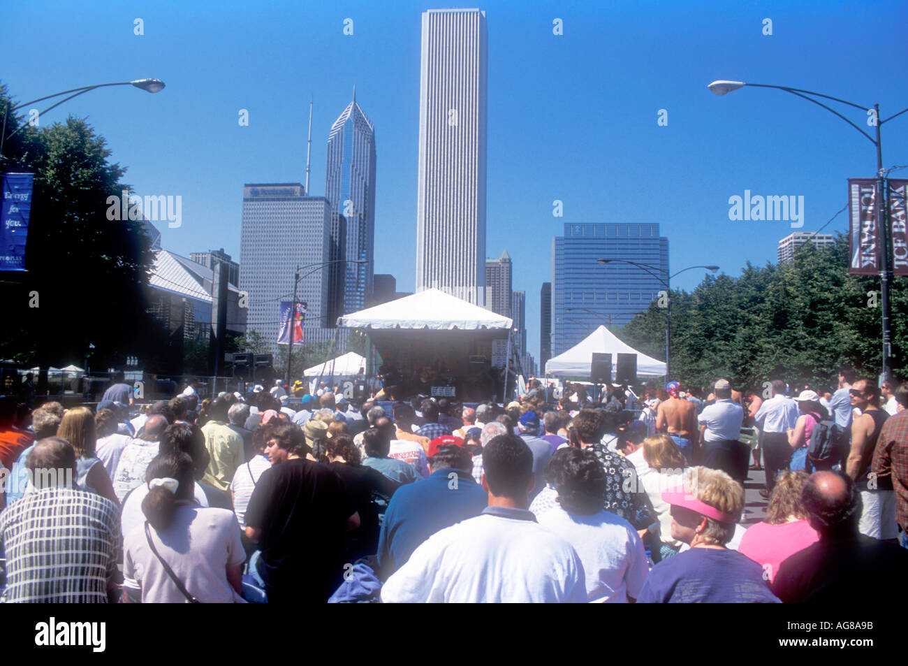 Chicago blues festival hi-res stock photography and images - Alamy