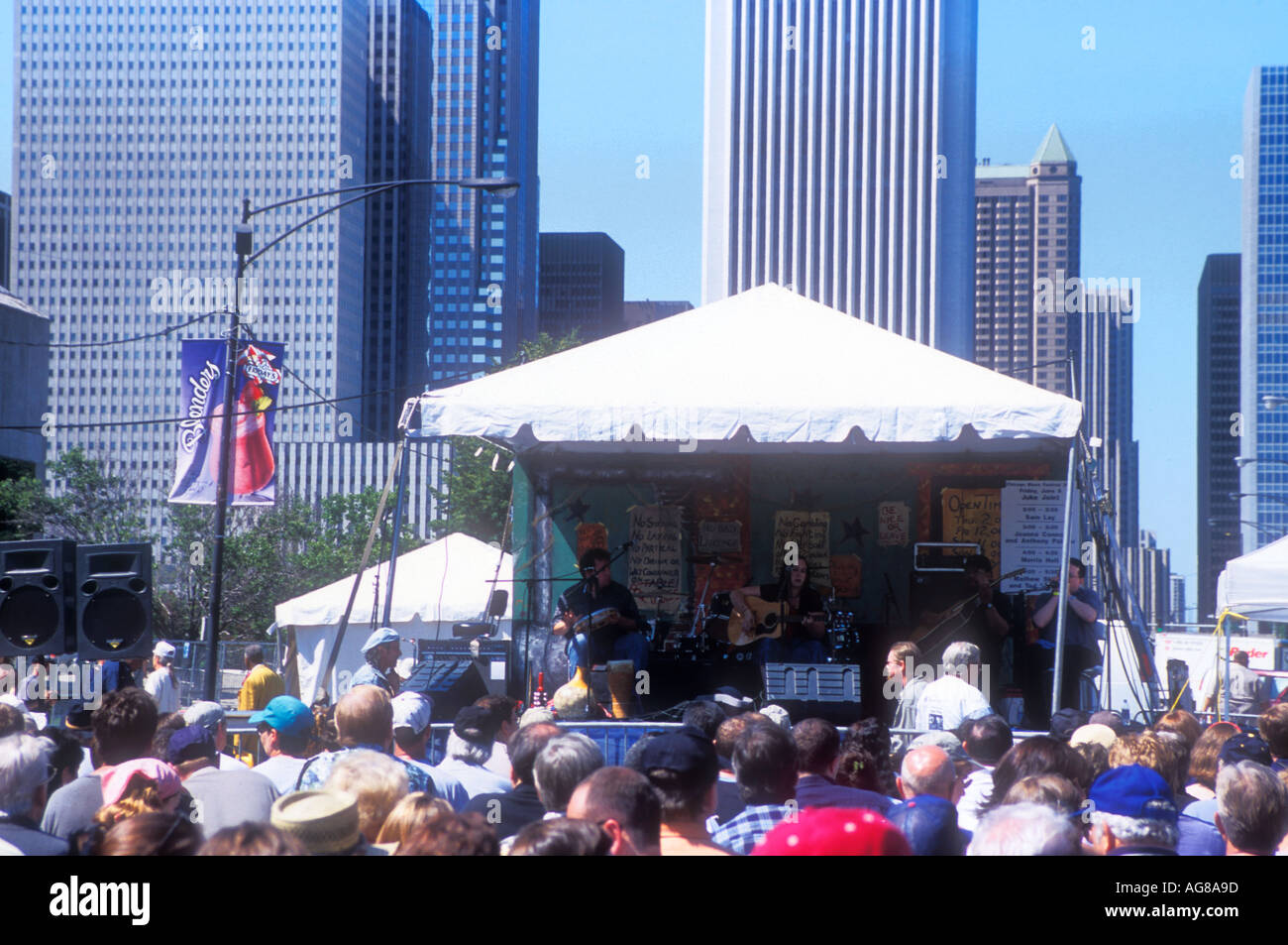 Chicago blues festival hi-res stock photography and images - Alamy