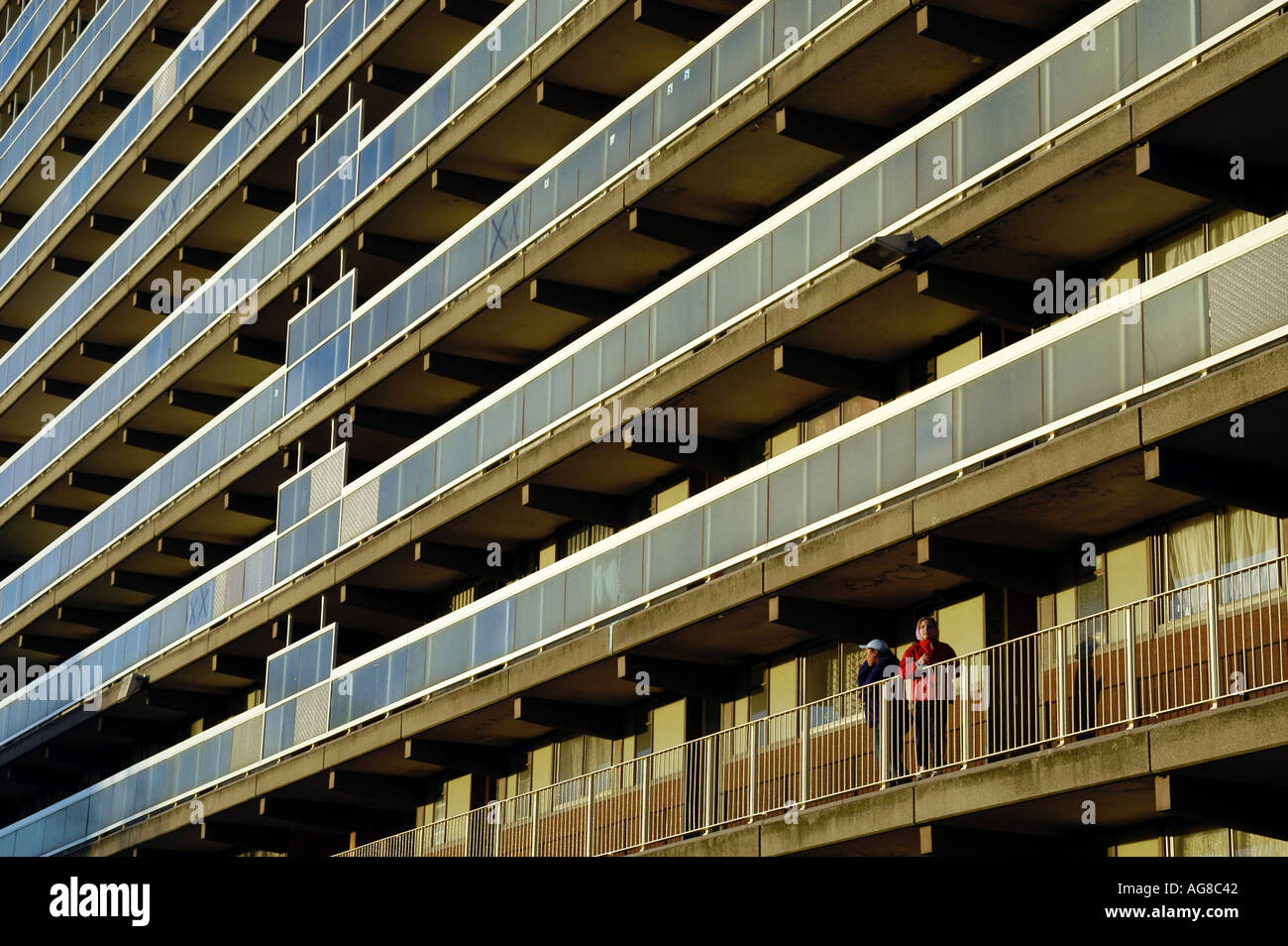 Housing estate london hires stock photography and images Alamy