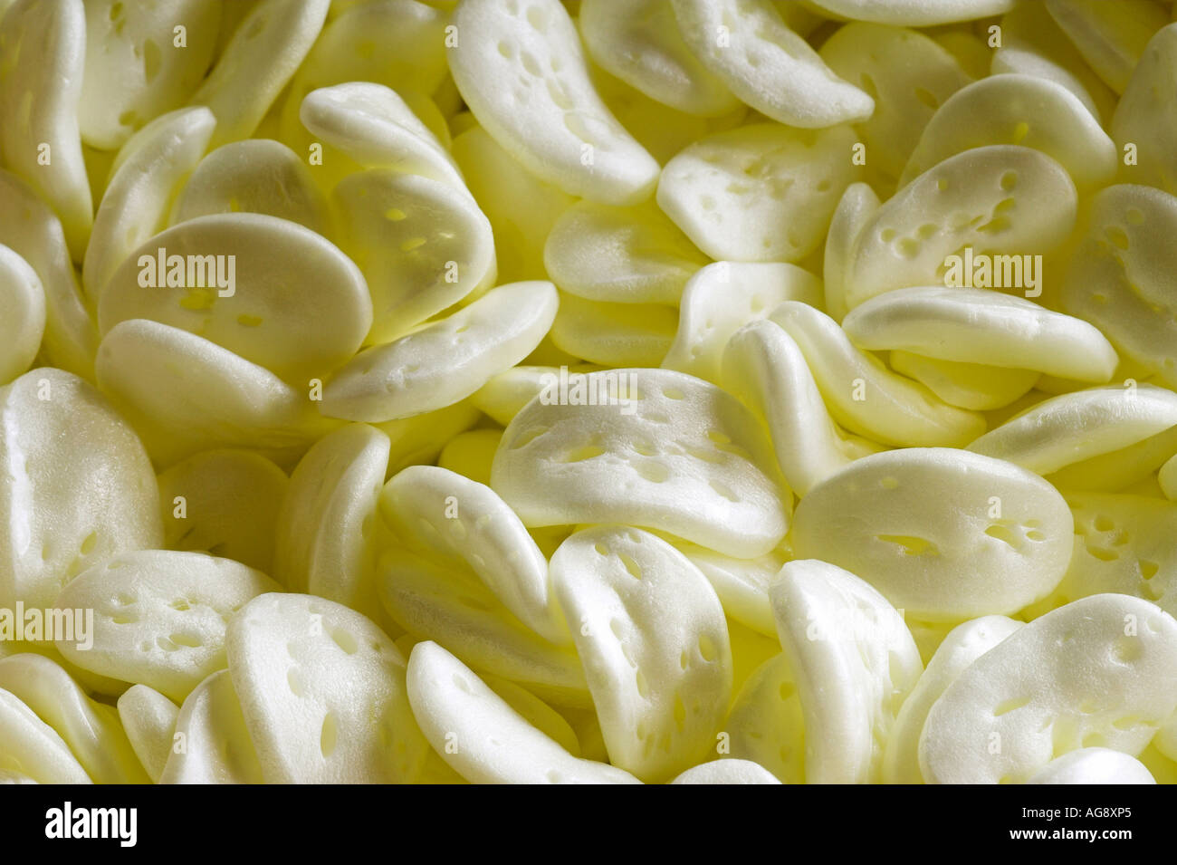 Polystyrene chips hi-res stock photography and images - Alamy