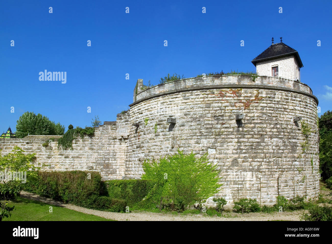 Beaune france rampart hi-res stock photography and images - Alamy