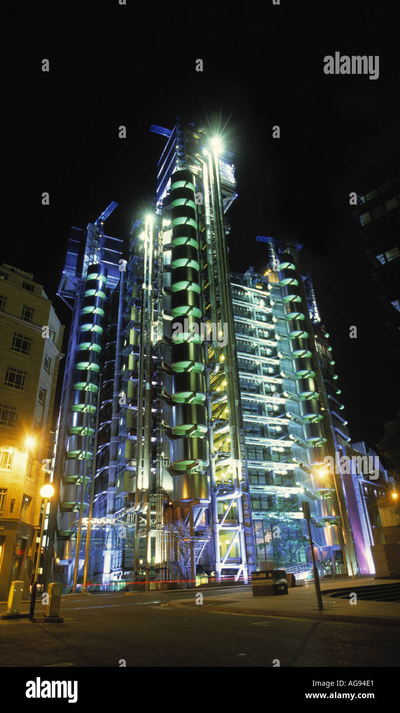 Lloyds of london building history hi-res stock photography and images ...