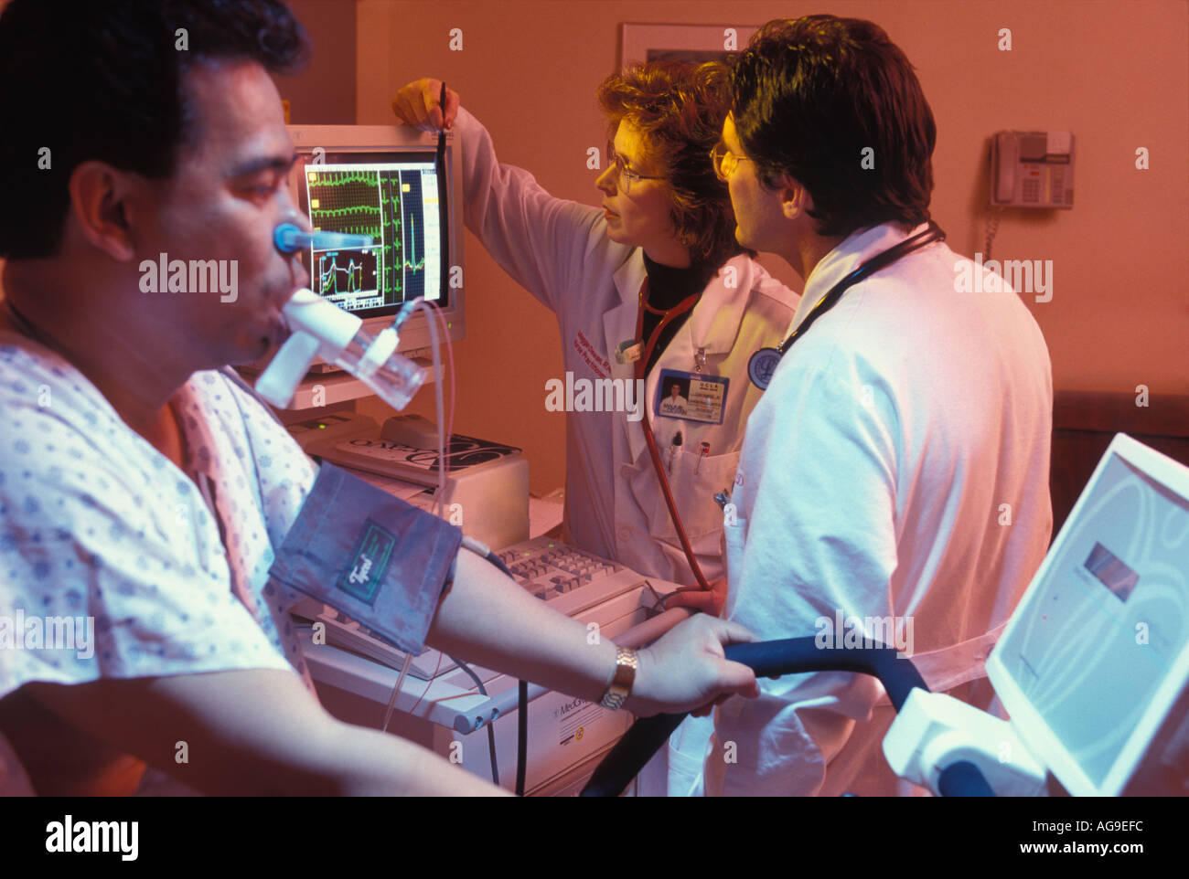 Stress test ecg ekg female hi-res stock photography and images - Alamy