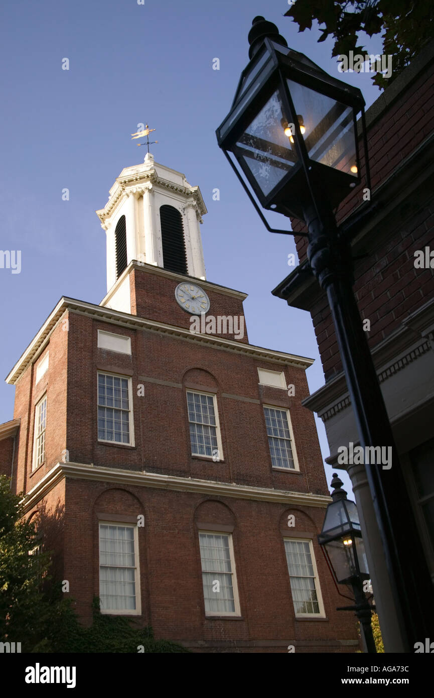 Gas Light Streetlights and Charles Street Meeting House on Beacon Hill